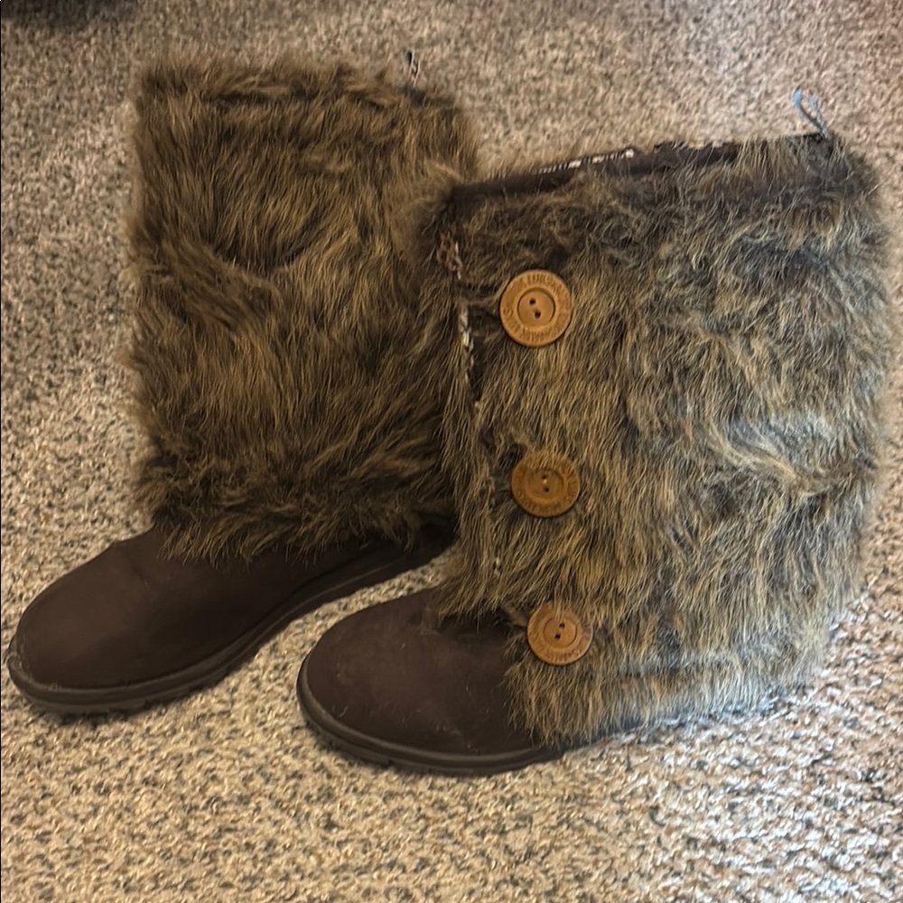 Faux Fur Brown Boots with Button Accents